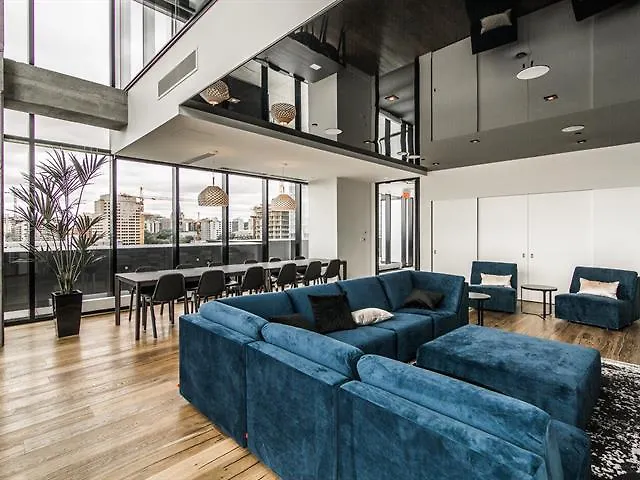 Deluxe Apartment